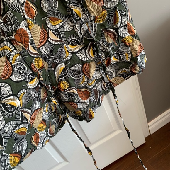 2/30$🔮 Online Romper Small - Picture 3 of 10